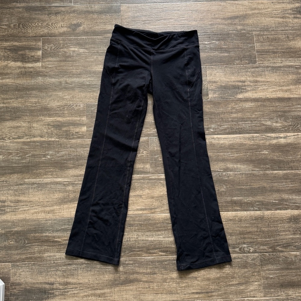 Lululemon high waisted yoga pants 8 - Picture 3 of 3